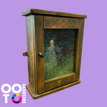 Up Cycled Wooden Key Cabinet | Wall Mountable